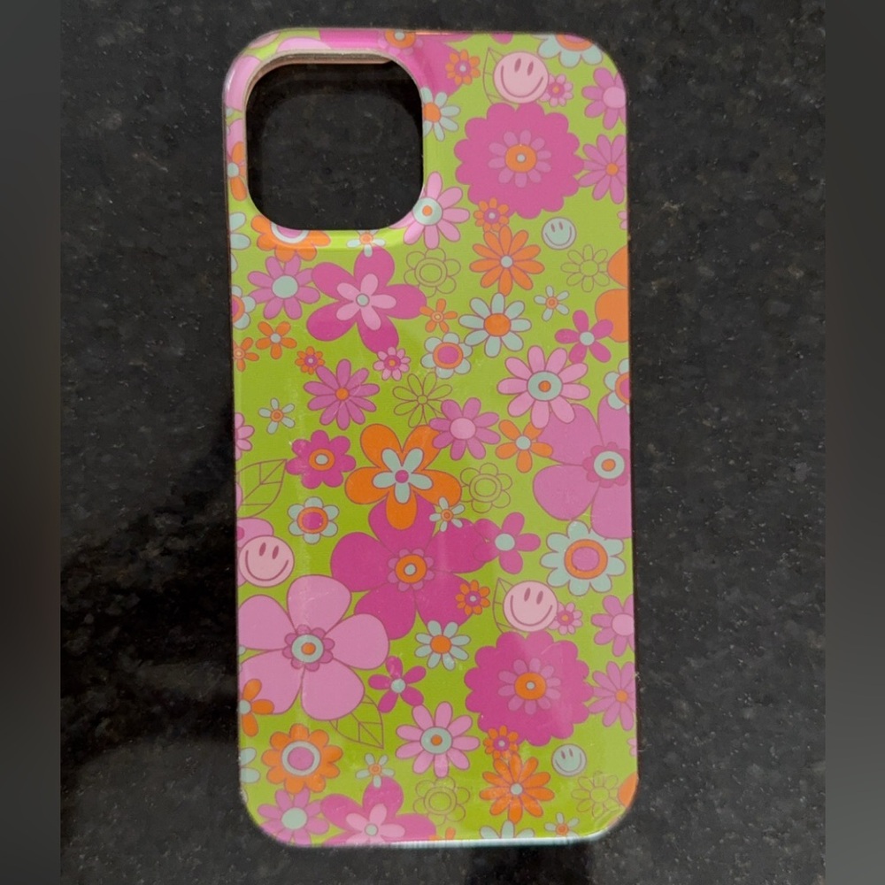Floral Pattern iPhone 13 Case